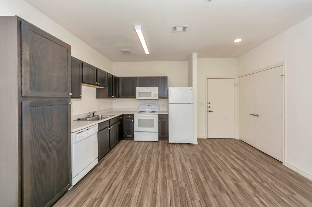 Apartments in Haslet, TX Avondale Farms Senior (817) 2326000